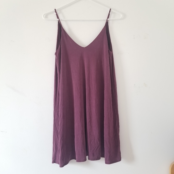 Talula Vneck Dress - Picture 2 of 3